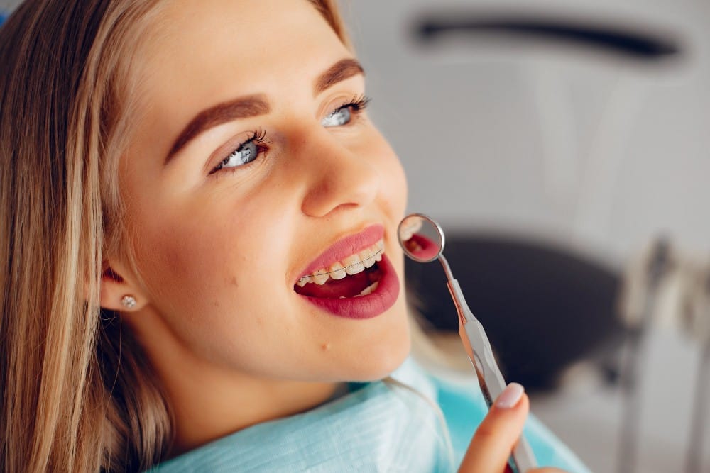 Dentafit Diş Klinik Diş Eti ve Estetiği